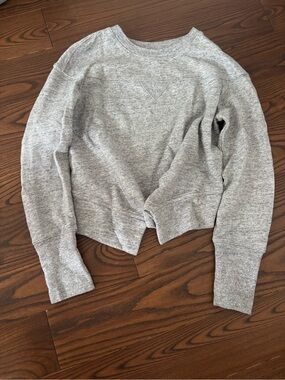 Uniqlo Heather Gray Crewneck Sweatshirt